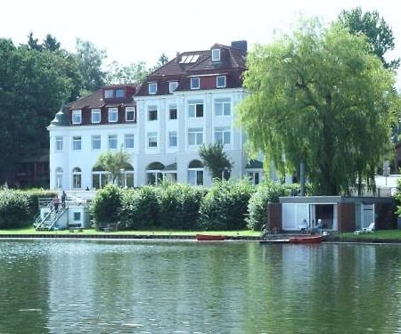 See Schlosshotel Am Kellersee Eutin Exterior foto